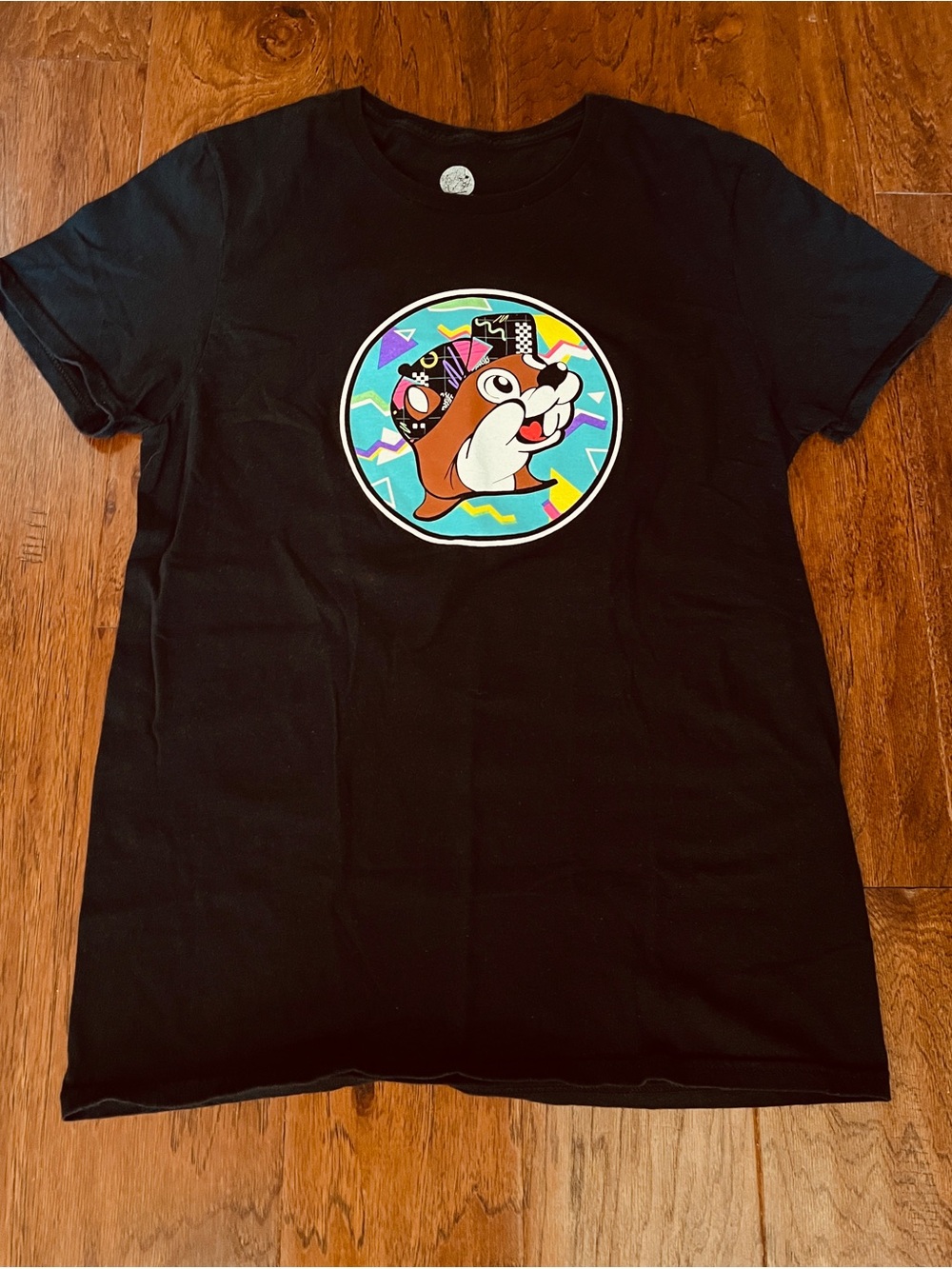 Buc-ee’s Black Tee with Colorful Design Size M